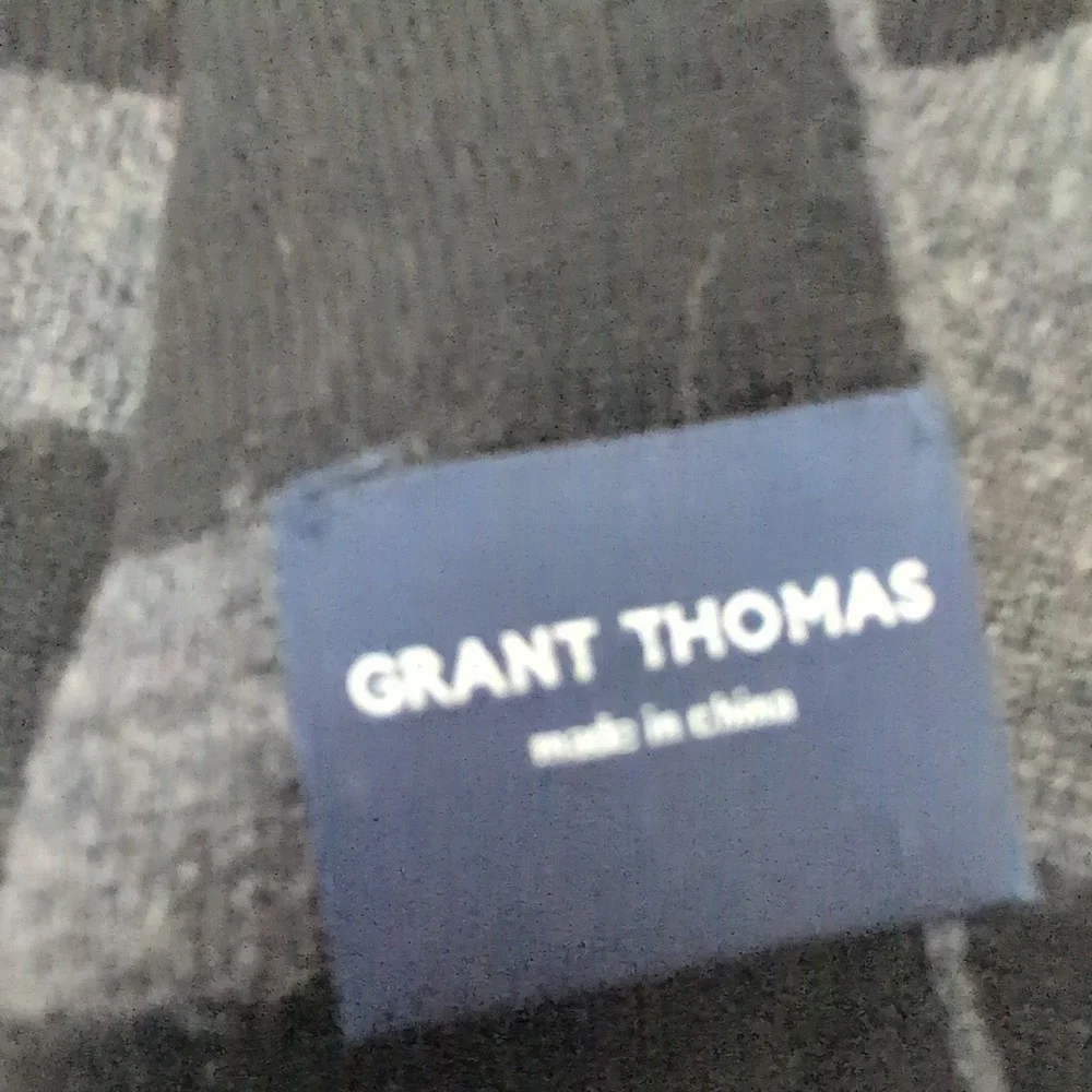 Grant Thomas Mens 100% Lambswool Scarf Black Charcoal Grey Striped Reversible
